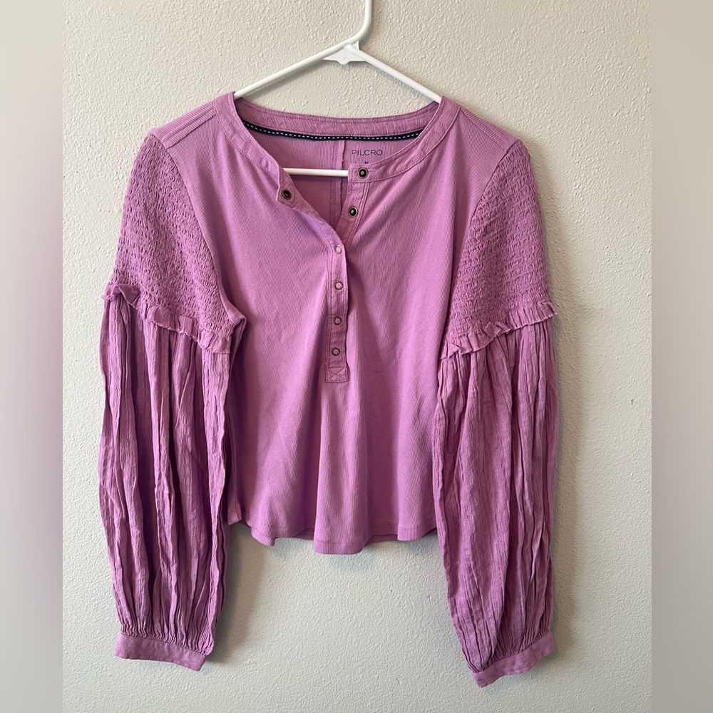 Anthropologie Pilcro The Andie Ribbed Henley Top Balloon Sleeve Smocked Purple - Picture 2 of 6